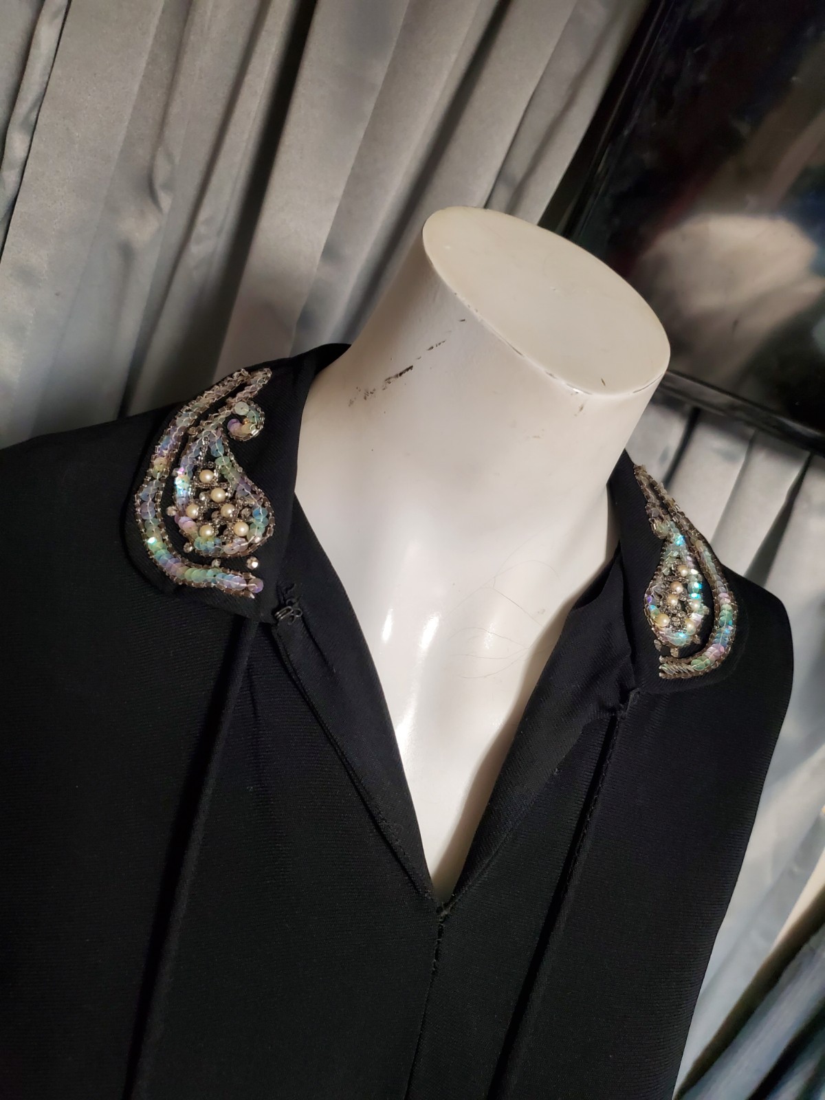 True Vtg 1940s 40s DRESS Sz XS-S rayon crepe rhinestones Sequins WW2 EUC antique