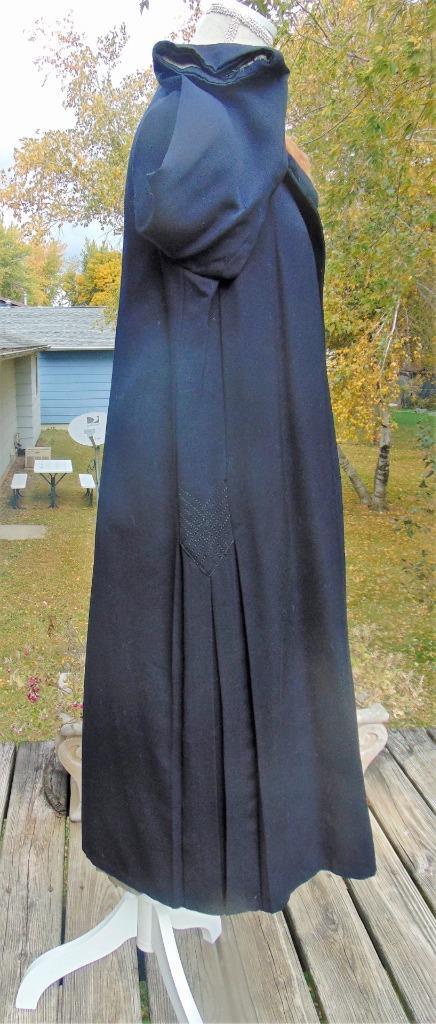 1920S BLUE ART DECO COAT SIDE STITCHING & PLEATS MED/LG CELLULOID BUTTONS
