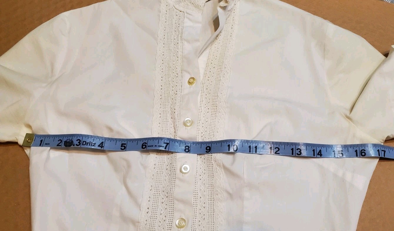 Vtg Terry Styled Chicago White Crop Top Lace Insert Trim Midriff Pinup Blouse