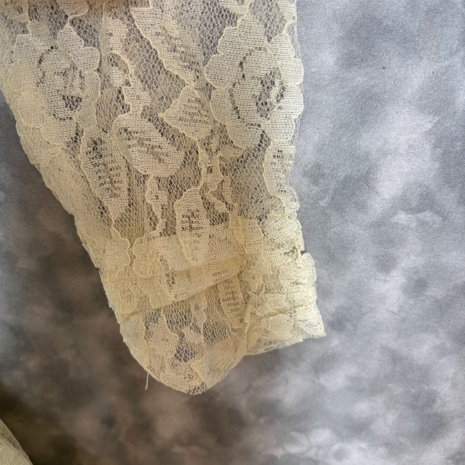 1950s Vtg Ivory Lace Wedding Dress Tea Length Tulle Crinoline Rose Detail 💐👰 R