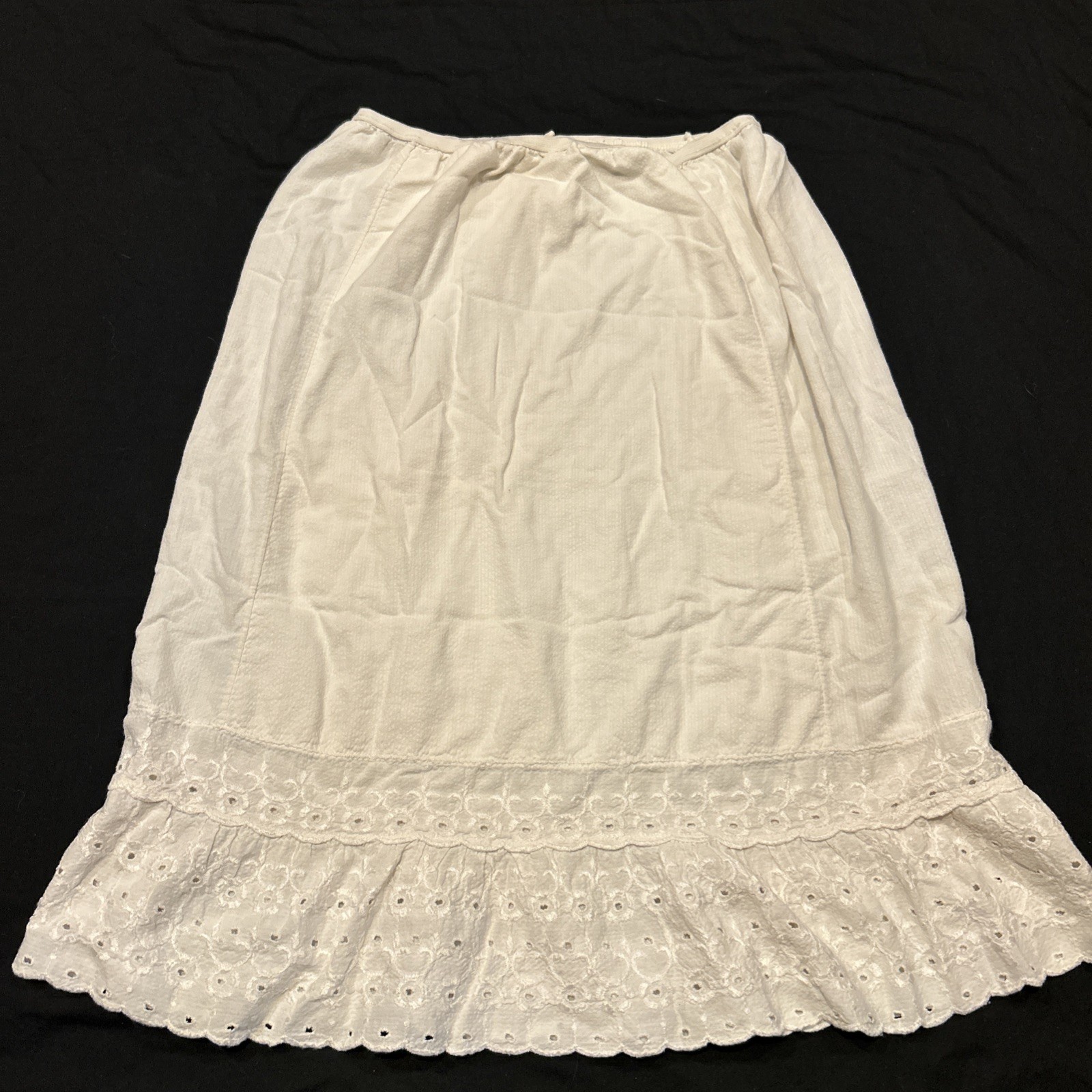 Vintage Cottagecore White Eyelet Trim Slip Skirt Size M/L B4