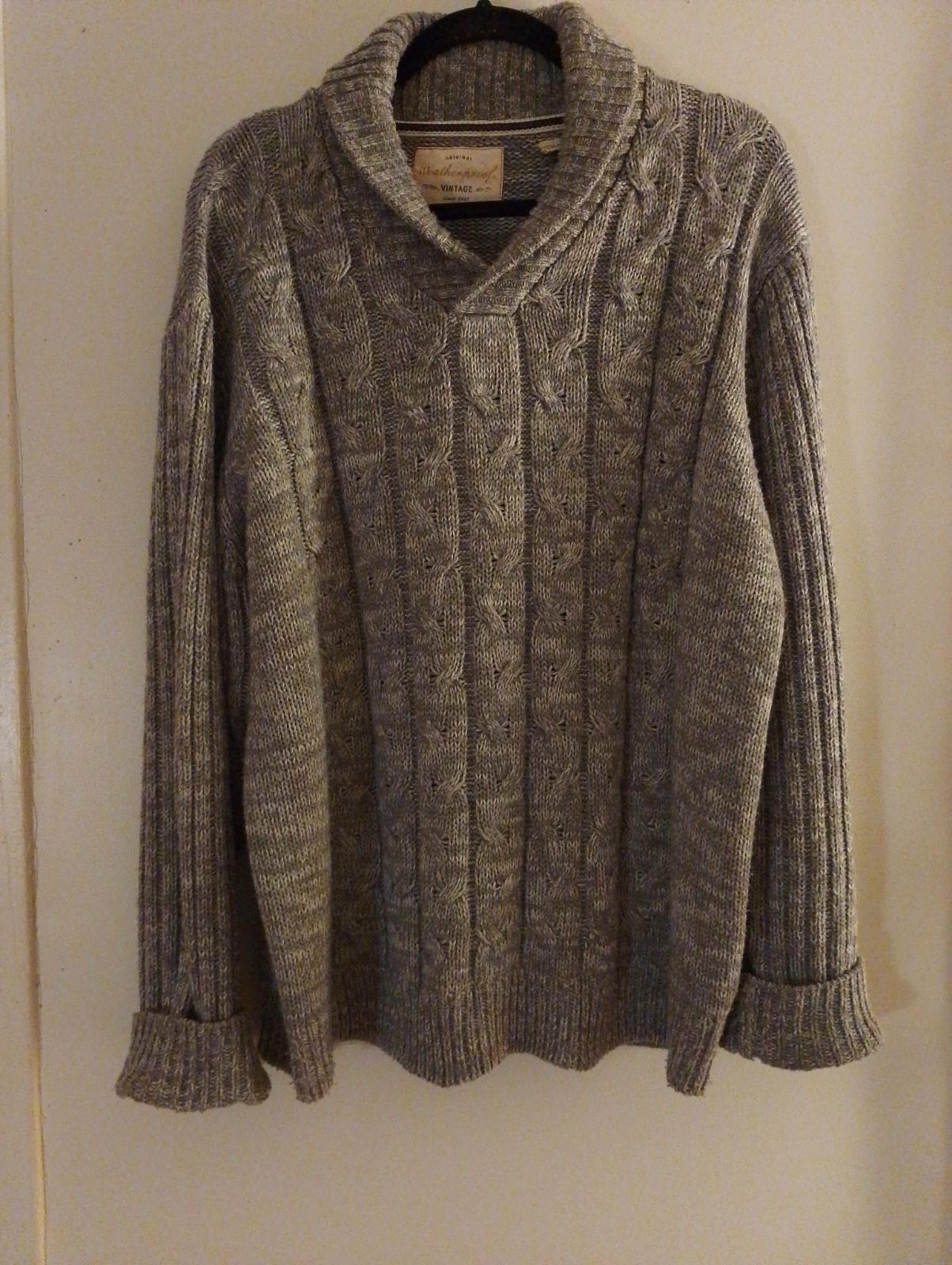 Waterproof Vintage Sweater Size XL