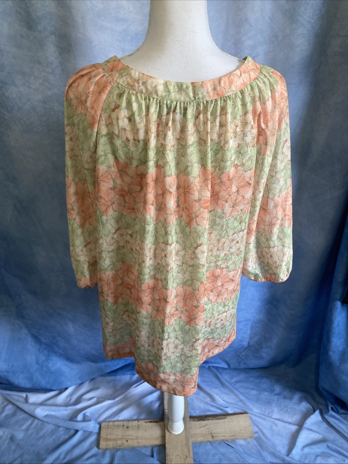 Vtg 70s Ship N Shore Size 40 L/XL Floral Poly Knit Top Sheer Pastel Cottagecore
