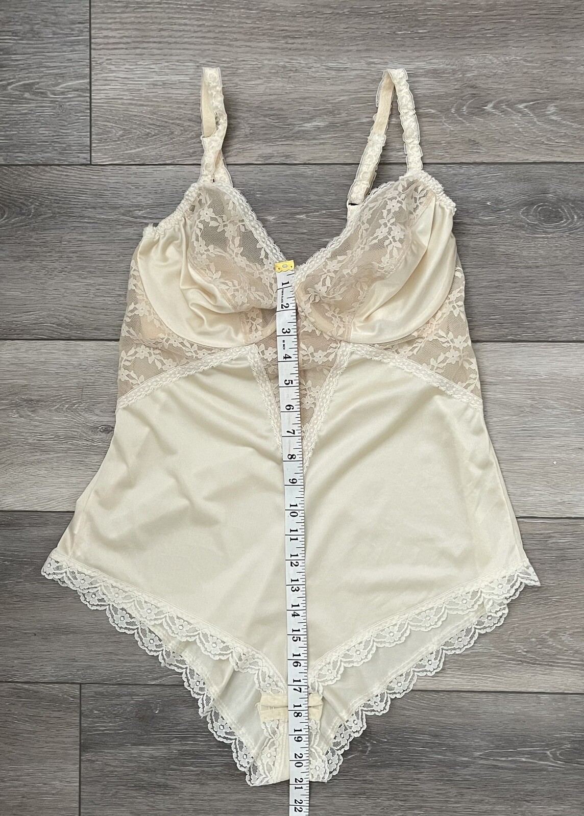 Vtg YOUNG SMOOTHIE Ivory Satin Nylon Lace Underwire Body Suit Teddy Shaper 36D