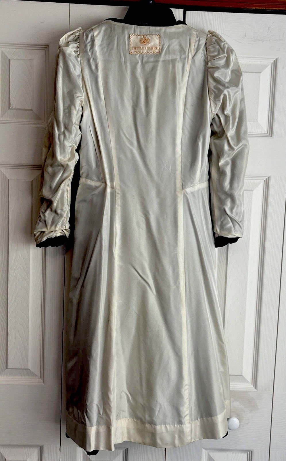 1930s Tuttle & Clark Detroit Paris Black Velvet Coat W/Fur Collar & Cuffs. Sm