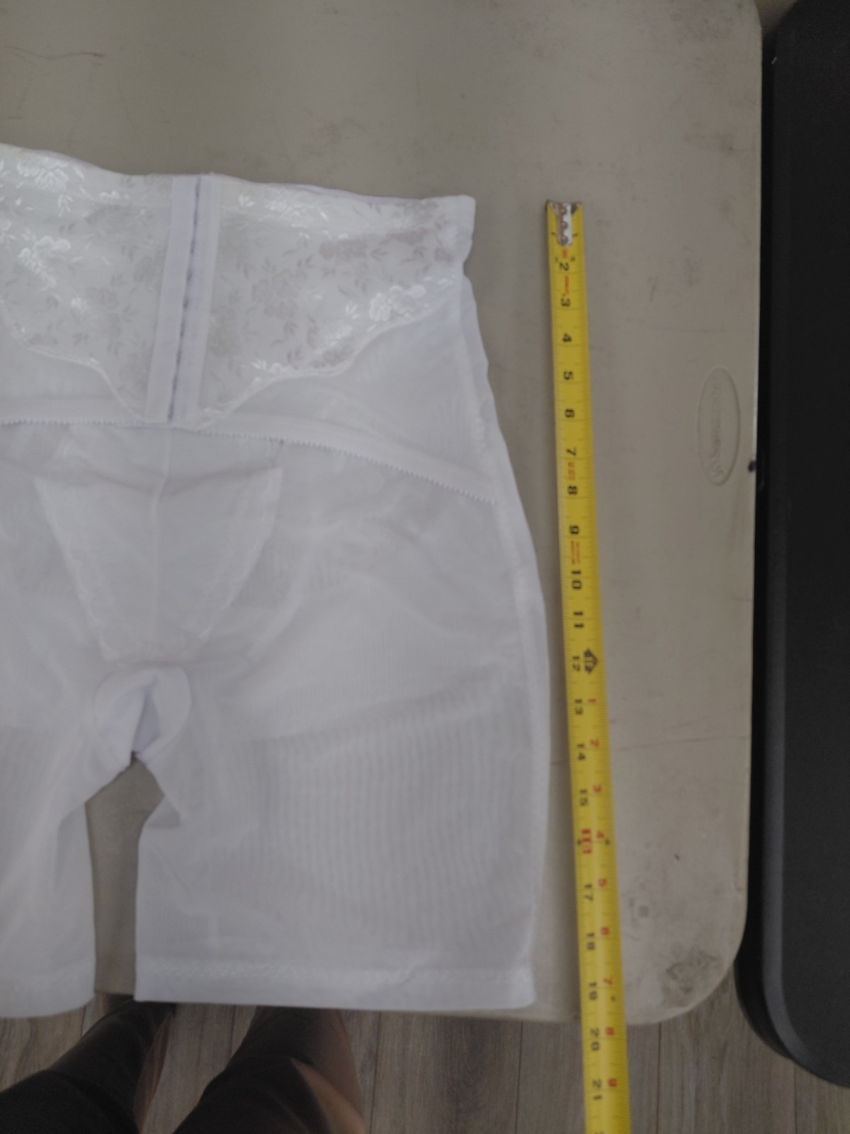 Vintage Crown-nette White Girdle No Garter Size 40