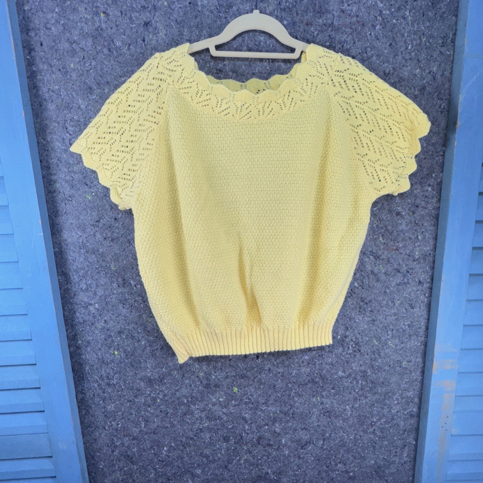 VTG 80s Hand-Knit Yellow Sweater Scalloped Eyelet-Lace Sleeve Cottagecore M/L