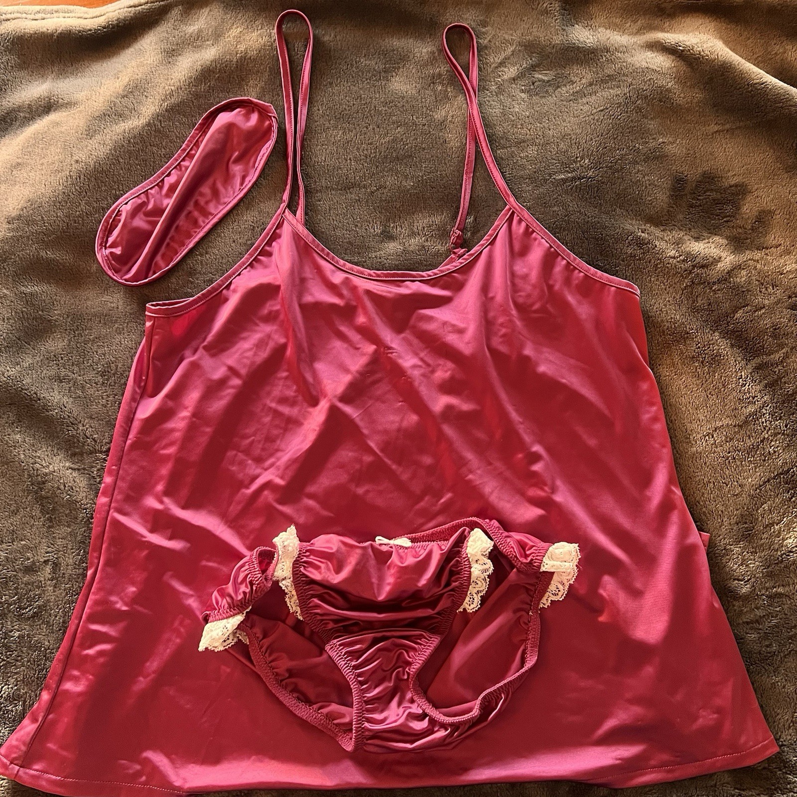 Katie & Laura Purple berry Satin Cami Set And Matching Pixie Lily Panty. Small