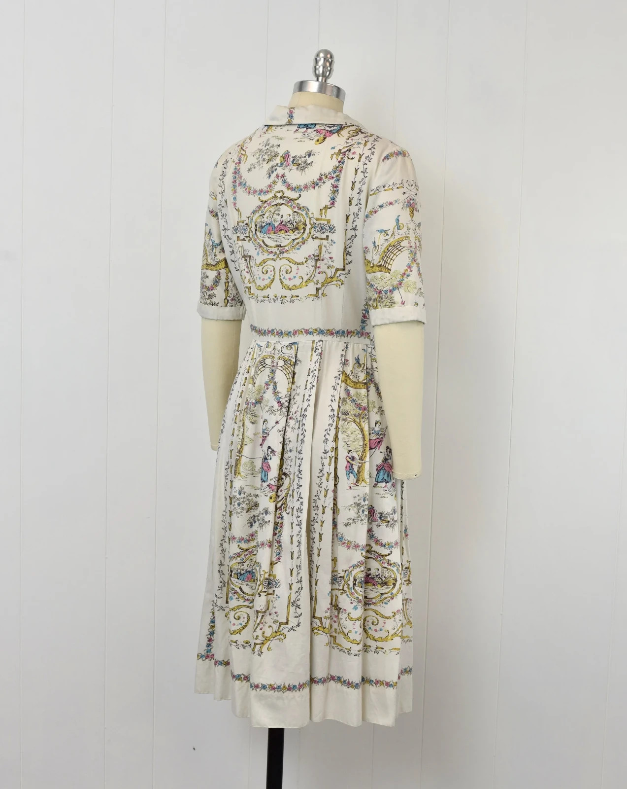 Vintage 1950s Rococo French Provincial Novelty Print Cotton Shirt Dress