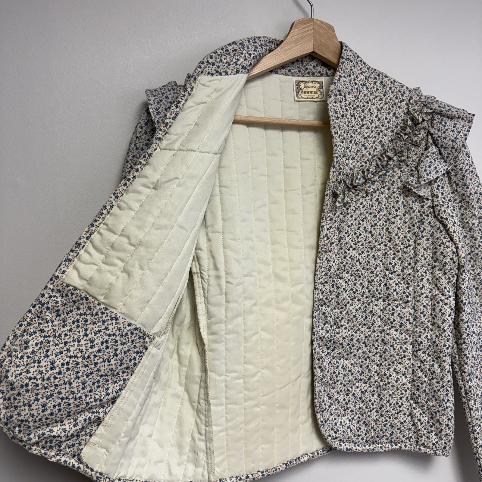 VTG 70s Jessica’s Gunnies Gunne Sax Ivory Floral Ruffle Quilted Jacket Top