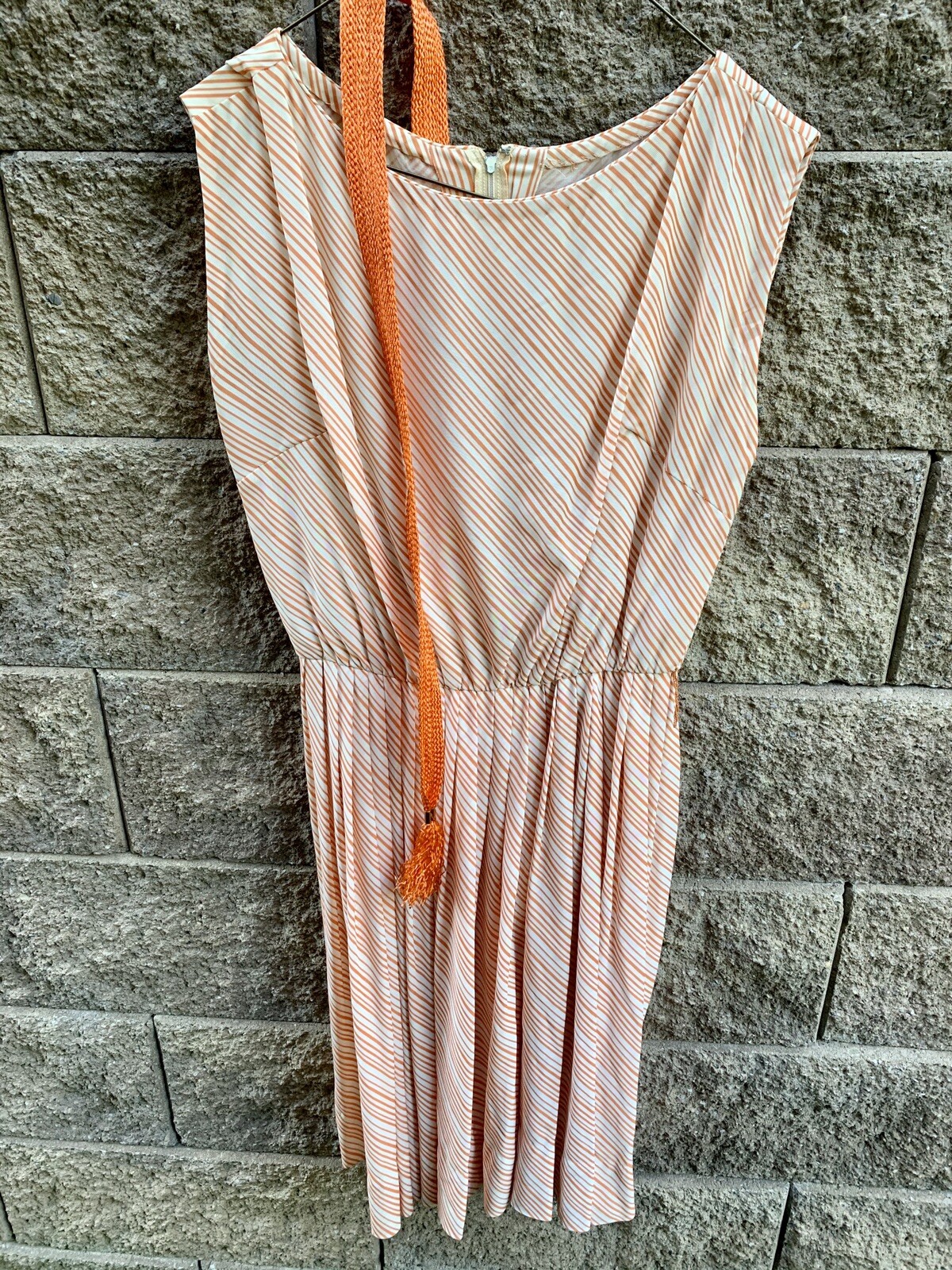 Vintage Woman’s L’Aiglon Rockabilly Orange Dress