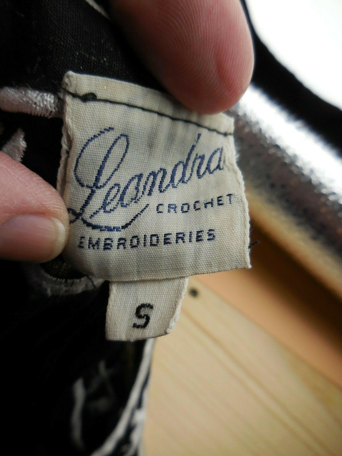 Vintage Leandra Crochet Embroideries Kimono Blouse Black with White Flowers S