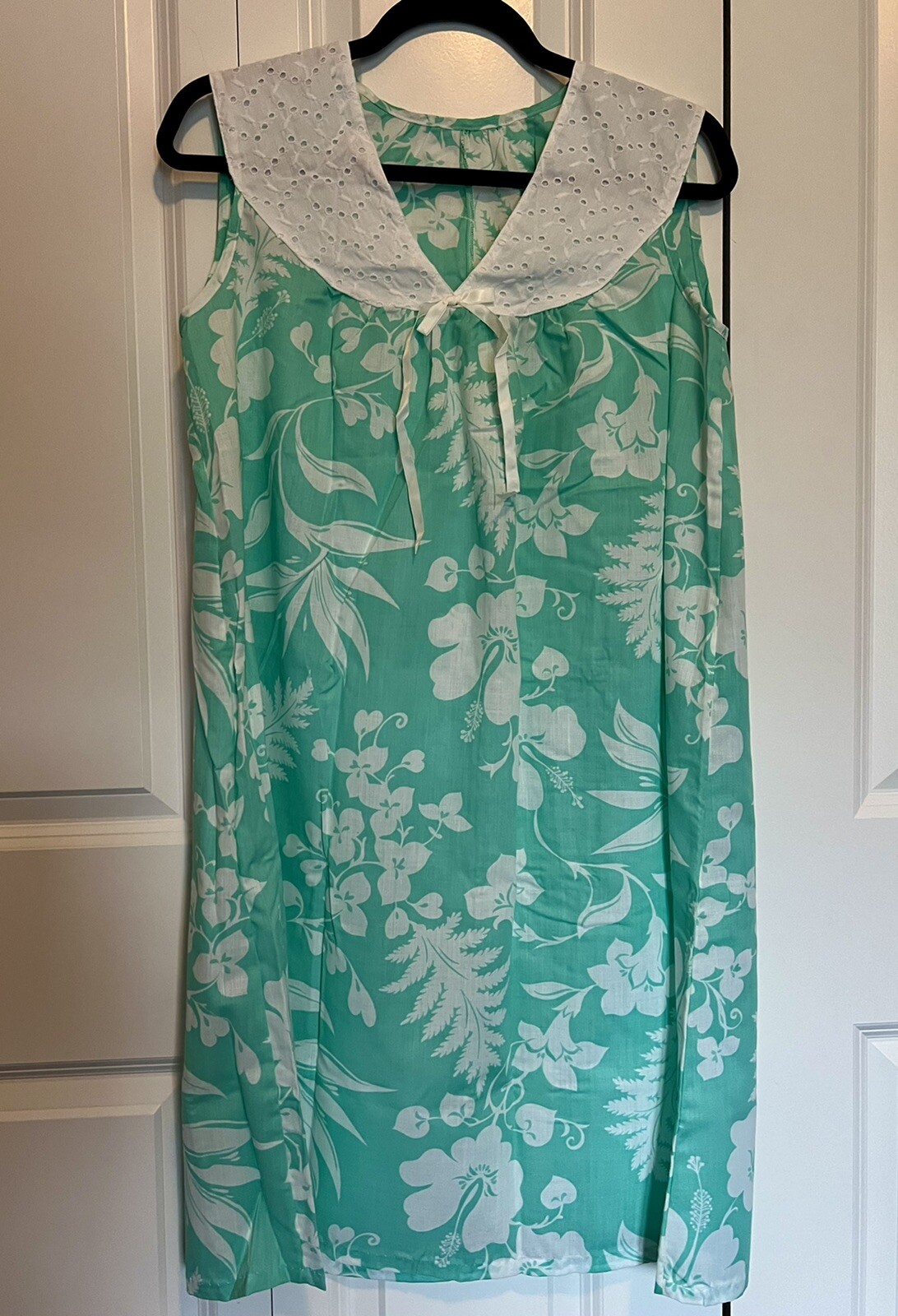 VTG Dutchmaid Nightgown House Dress Green Floral Eyelet Collar Size 15 MediumNOS