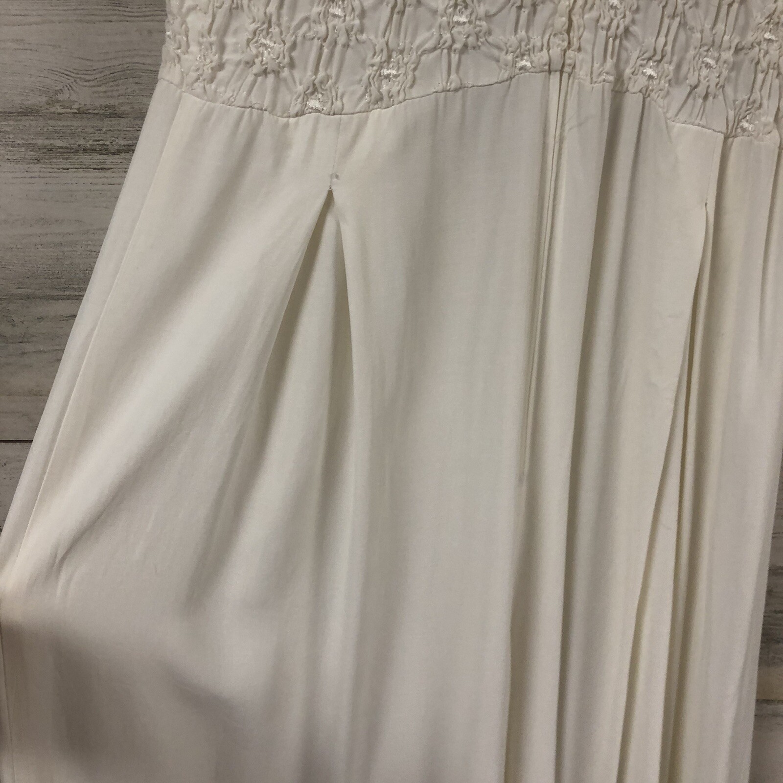 Jeffery & Dara White Jumpsuit 10 Textured Bodice Empire Waist Romantic Feminine