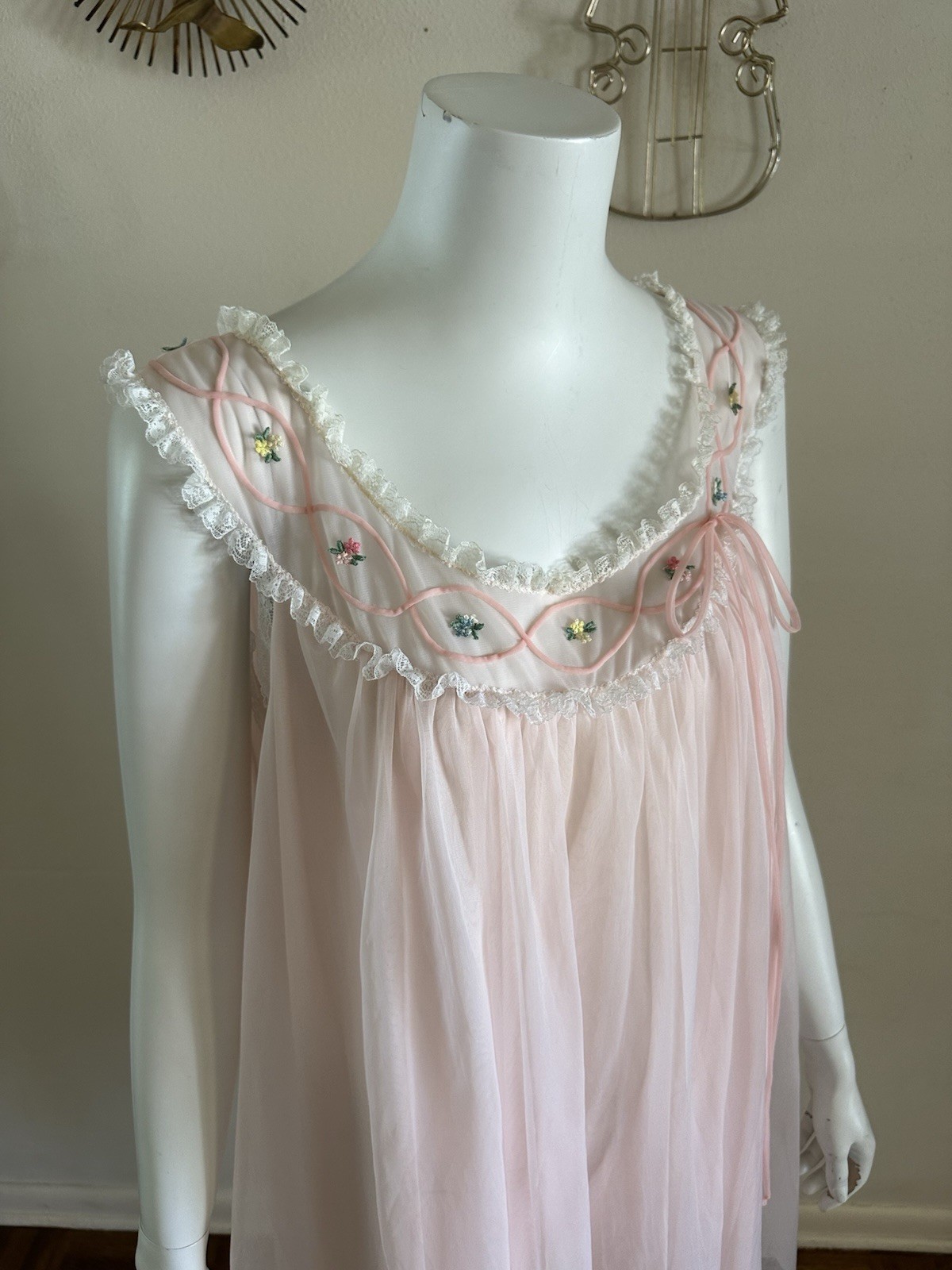 1960s Gotham Pink Nylon Peignoir Set Babydoll Chiffon Lace Lingerie Robe M VTG
