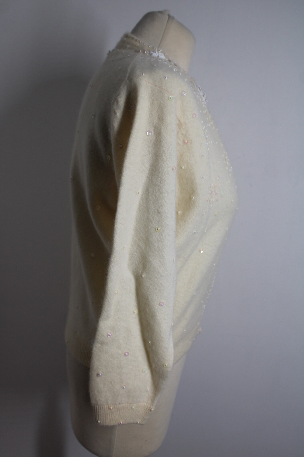 Vtg The Sample Shop Buffalo Ivory Lambswool Angora Beaded Cardigan Sweater