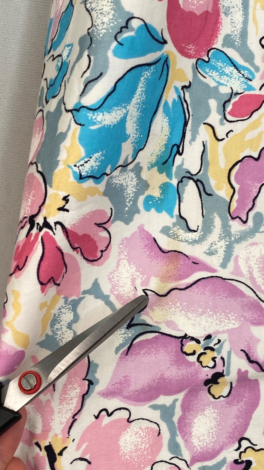 Vintage 1980s pink floral lounge dress muumuu short sleeves tent white cotton