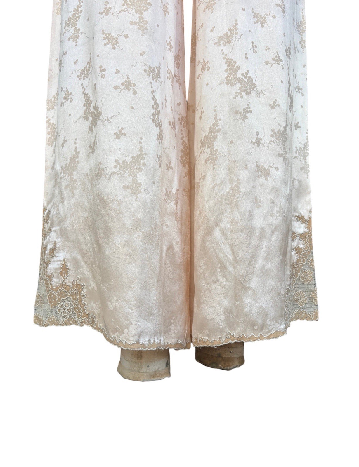 1930s silk jacquard blush pink 3 pc loungewear ensemble bias cut bridal Pajama