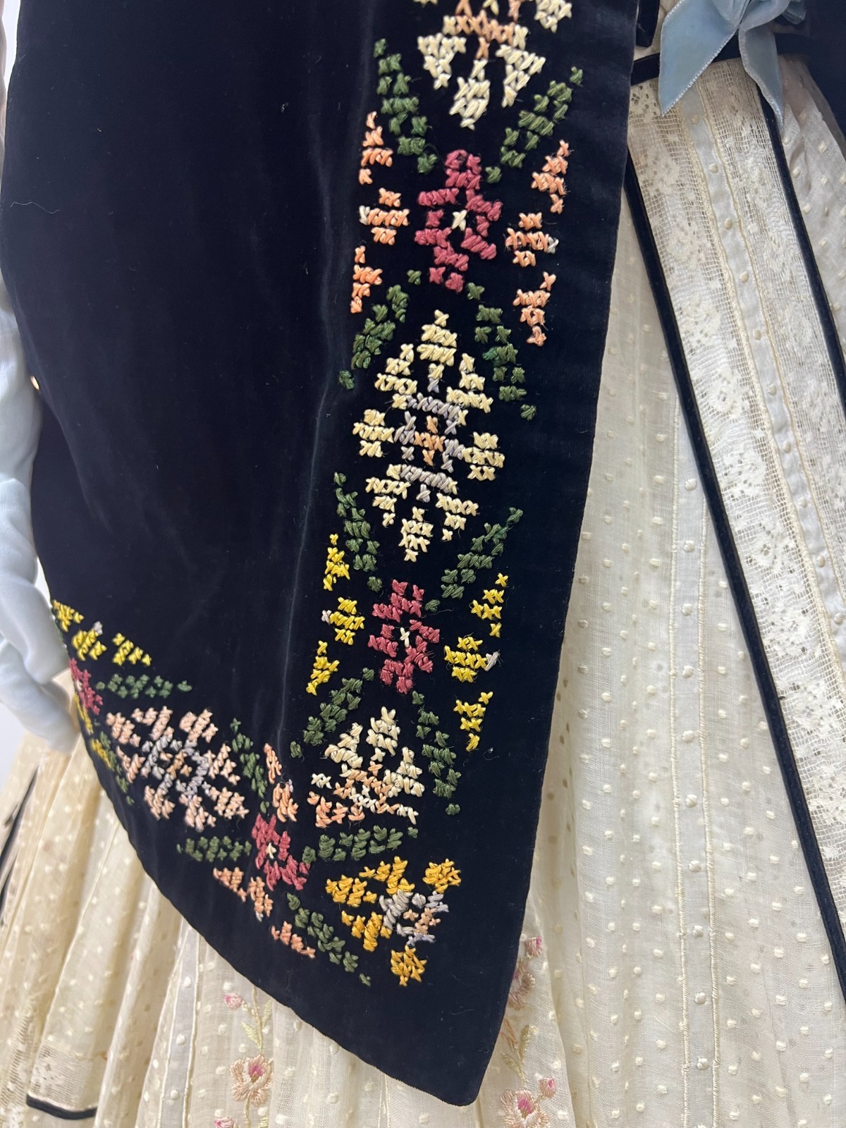 Antique velvet jacket. Ukraine, 1900-1940.