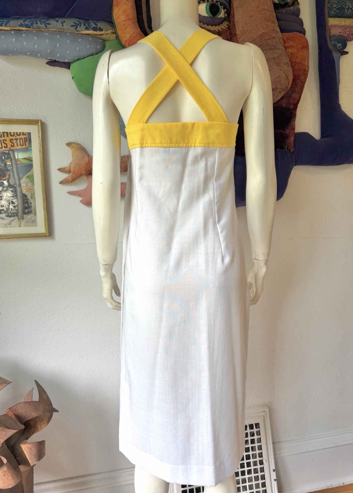 Vintage 1970s 1980s SIDE BUTTON DRESS Cotton White Yellow ‘Pedestal’ Cross Back
