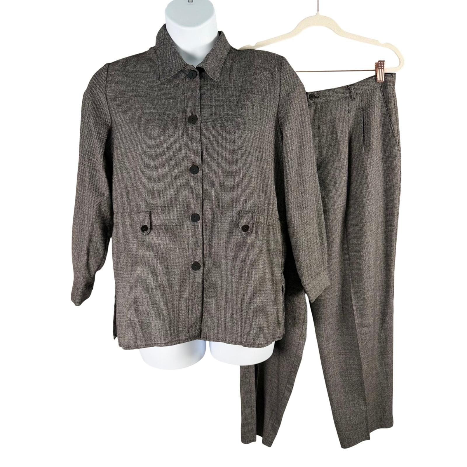 C.B. Collections Petites Vintage 2 Piece Pant Suit Set Gray Textured Size 12/14
