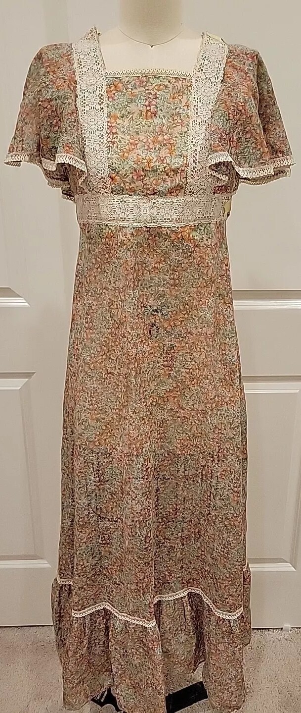 Vintage Floral Dress Small Flowy Garden Party Summer Shabby Chic Boho Cottage