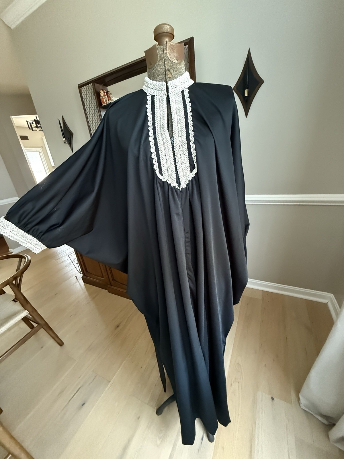 Vtg 60s-70s Evelyn Pearson Kaftan Hostess Maxi Gown MCM Boho Crochet Lace Detail