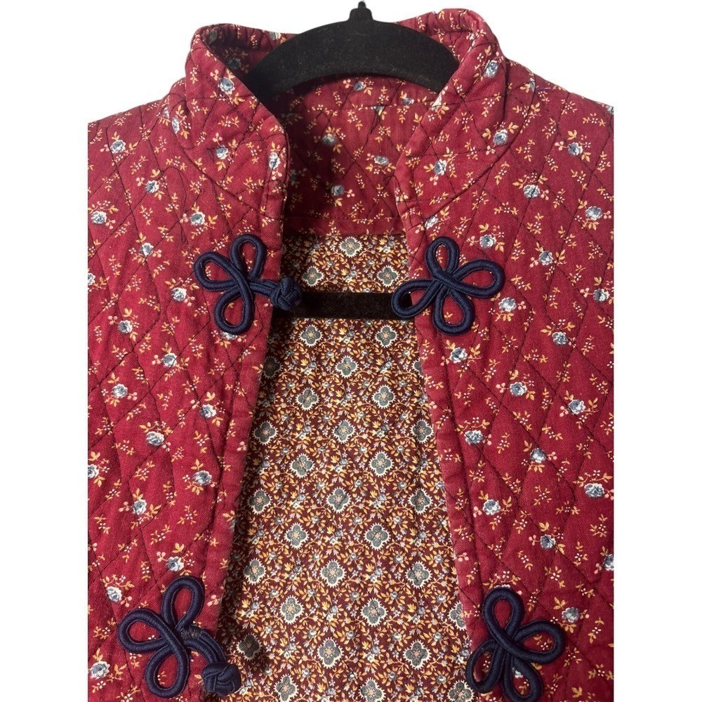 Vintage Burgundy Floral Quilted Jacket Mandarin Collar Frog Closures Calico