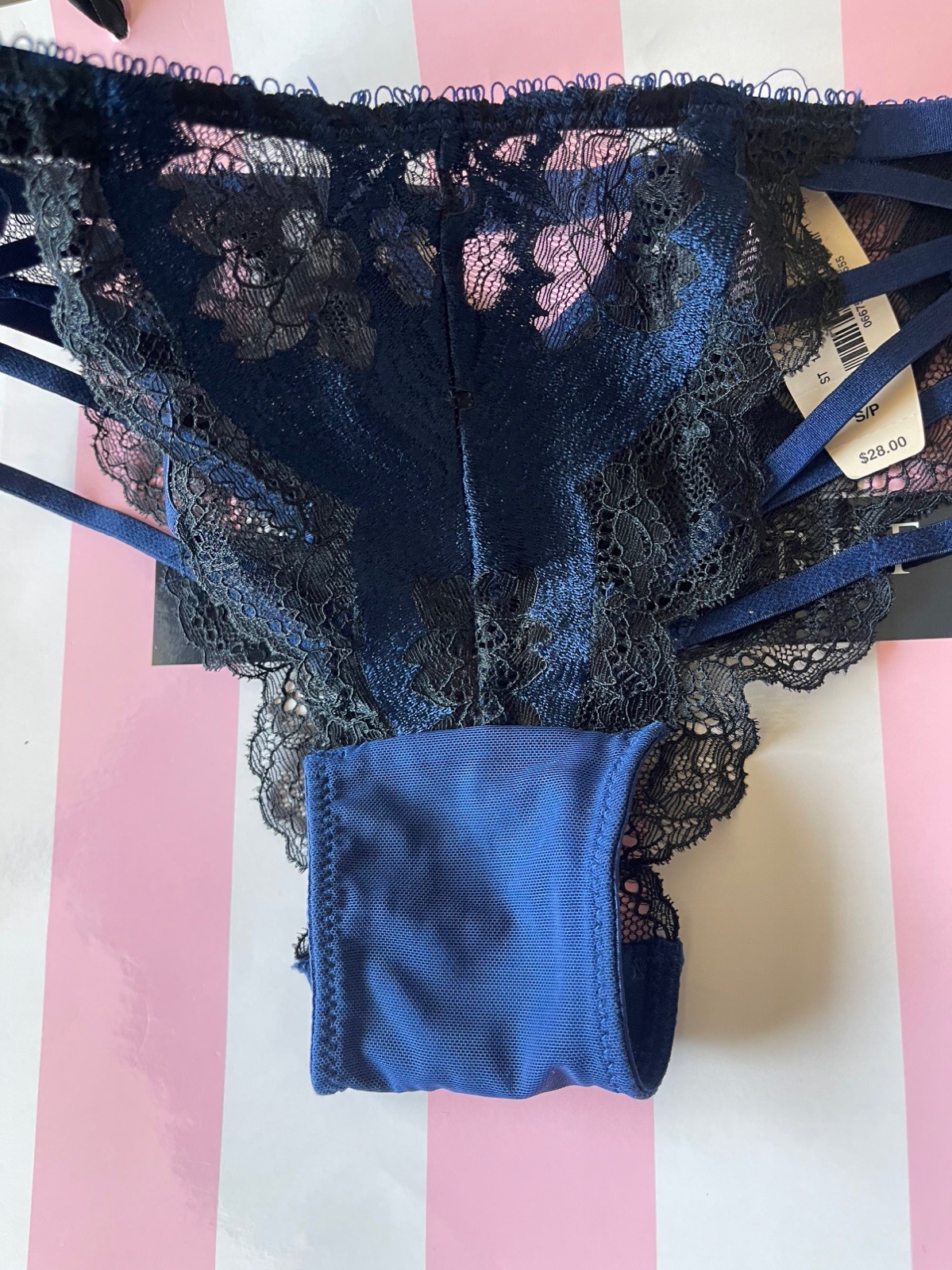 NWT VTG 2014 Victoria’s Secret “Very Sexy” Cheekini, Lace – Black/Blue – Small