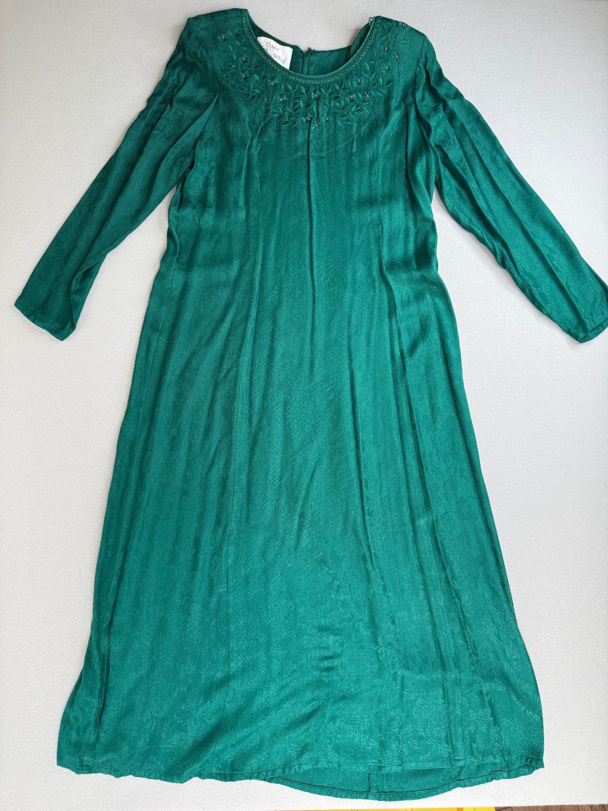 Vintage Grandma Sarah Elizabeth Embroidered Beaded Midi Emerald Dress Sz 14