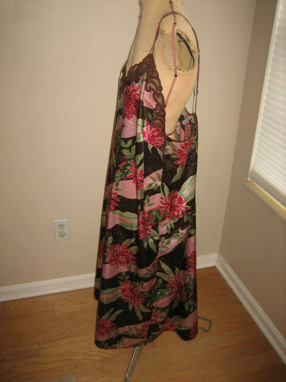 KAYDETTE Pointsettia Polyester Long Strap Night Gown, Brown Embroidery Size 2X