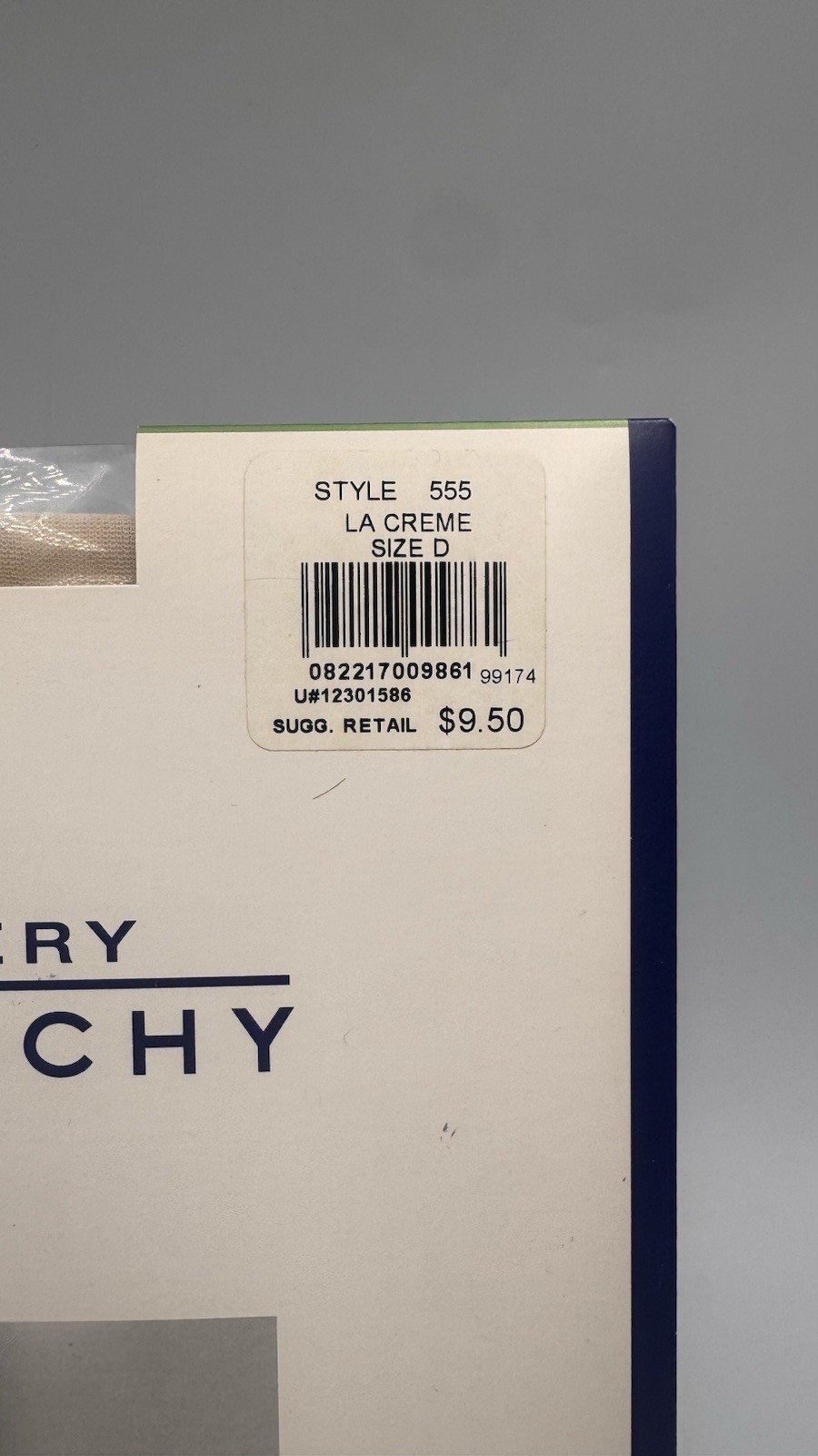 VTG Givenchy Body Smoothers Pantyhose Style 555 La Creme Size D NOS 1999 Sealed