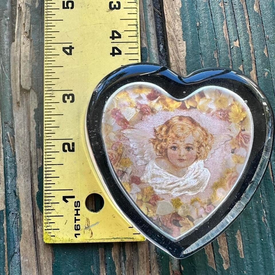 Paperweight black and white angel heart paper weight home y2k