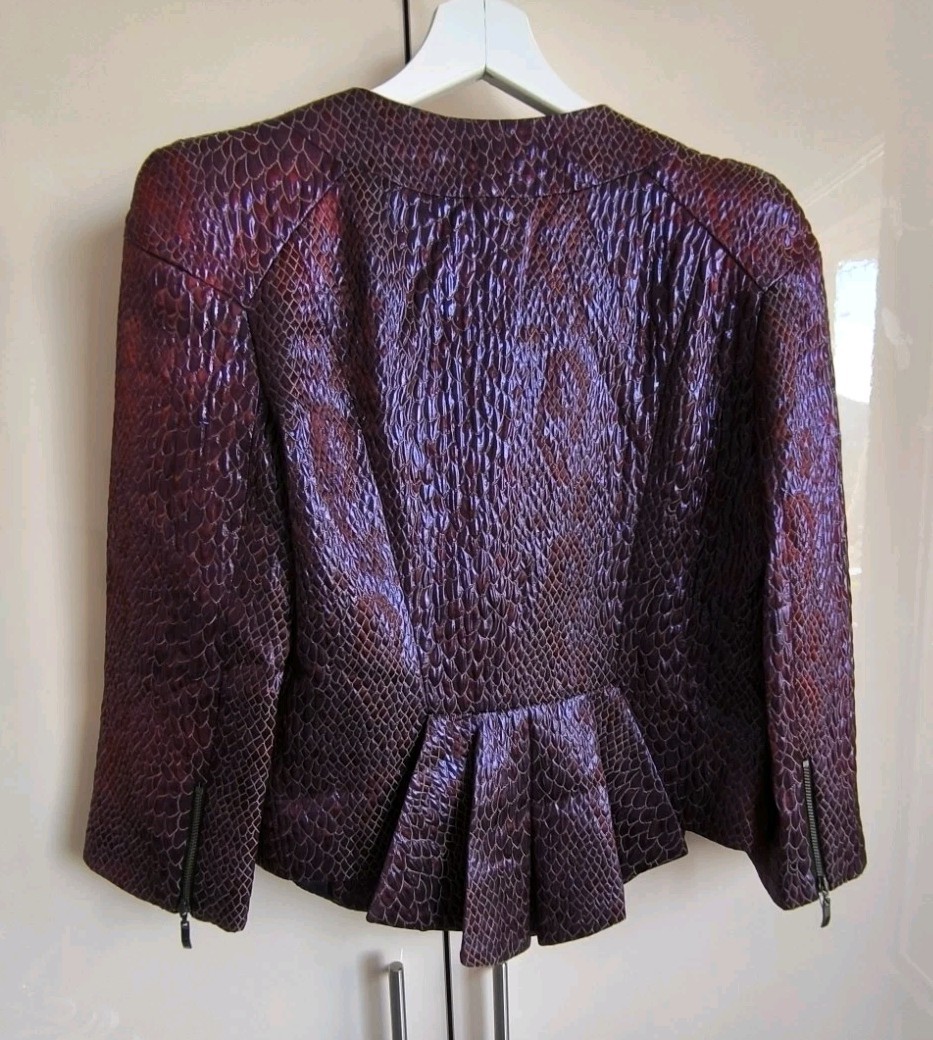 Beautiful vintage vine colours women’s jacket by CUE, Australia