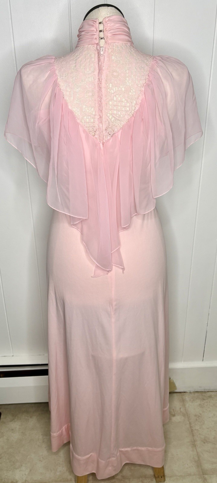 VINTAGE 1970s Flutter Pink Maxi Dress Lace Romantic Union Made Cottagecore 70’s