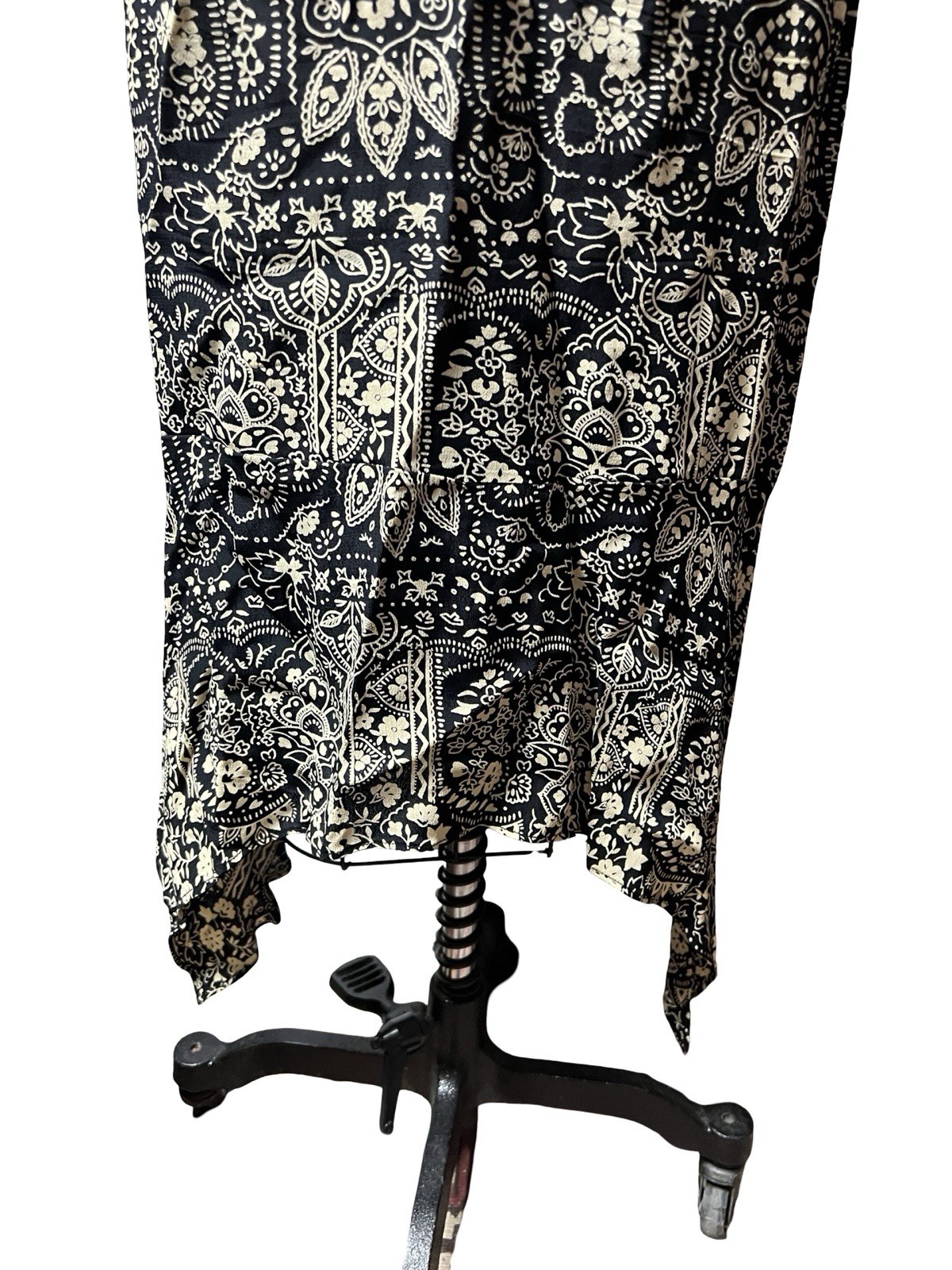 Vtg 90s Paisley Hi-Low Hem Midi Dress Womens 15/16 Black Cream Rayon Boho Grunge