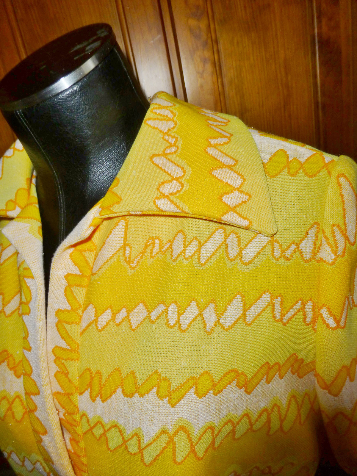Vtg 70s MOD Leslie Fay knits Abstract Yellow White Bold Scooter Shift DRESS M L