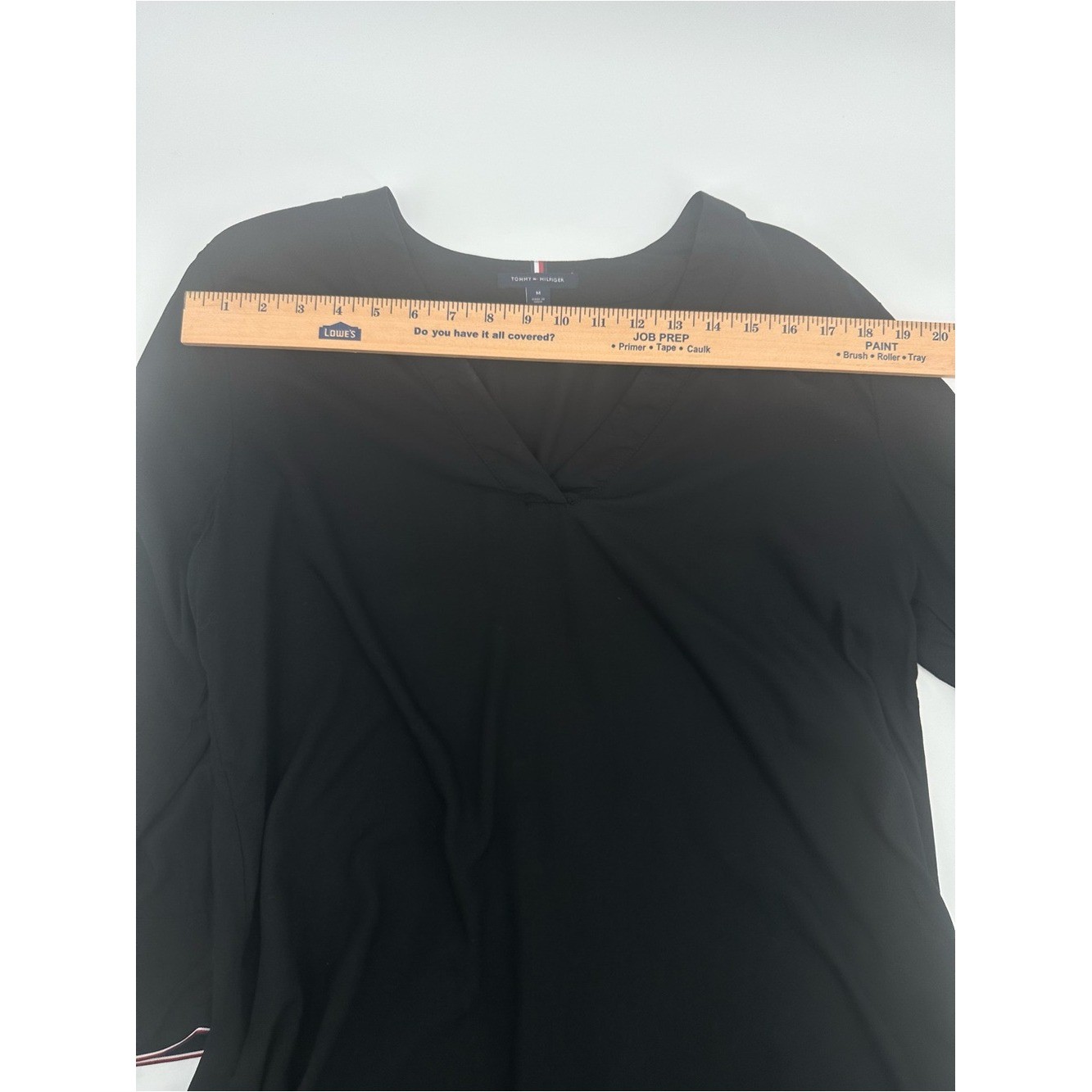 Tommy Hilfiger Black Split Neck Blouse Women’s Medium 3/4 Sleeve Viscose 1273