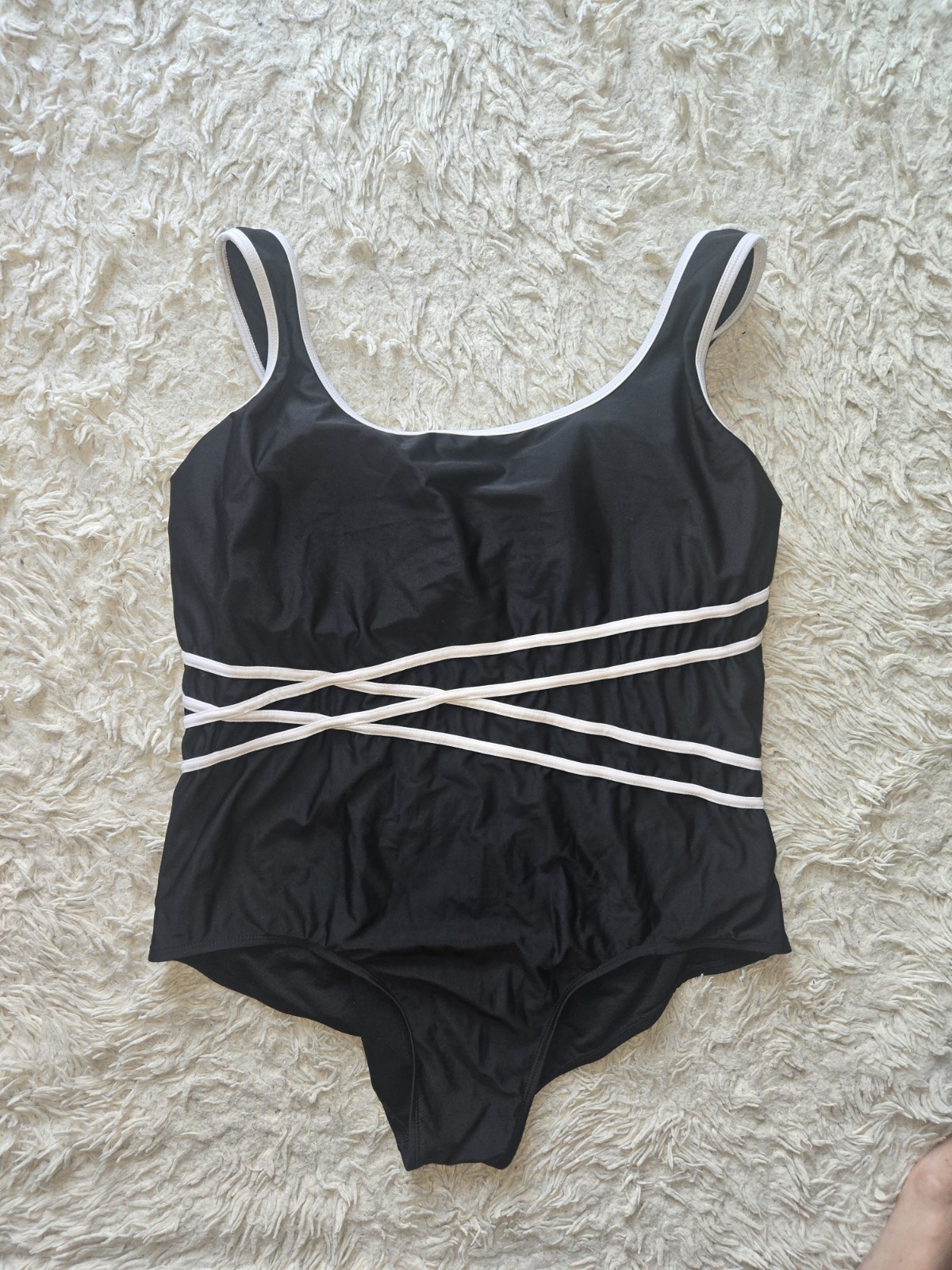 Miraclesuit Women’s One Piece Swimsuit Size 16
