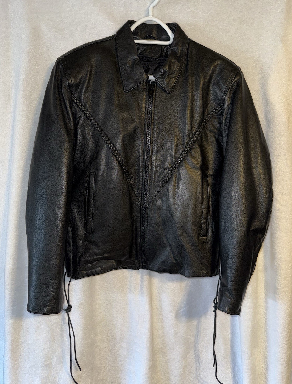 VTG Barney’s Leather 1980s size medium black leather biker jacket
