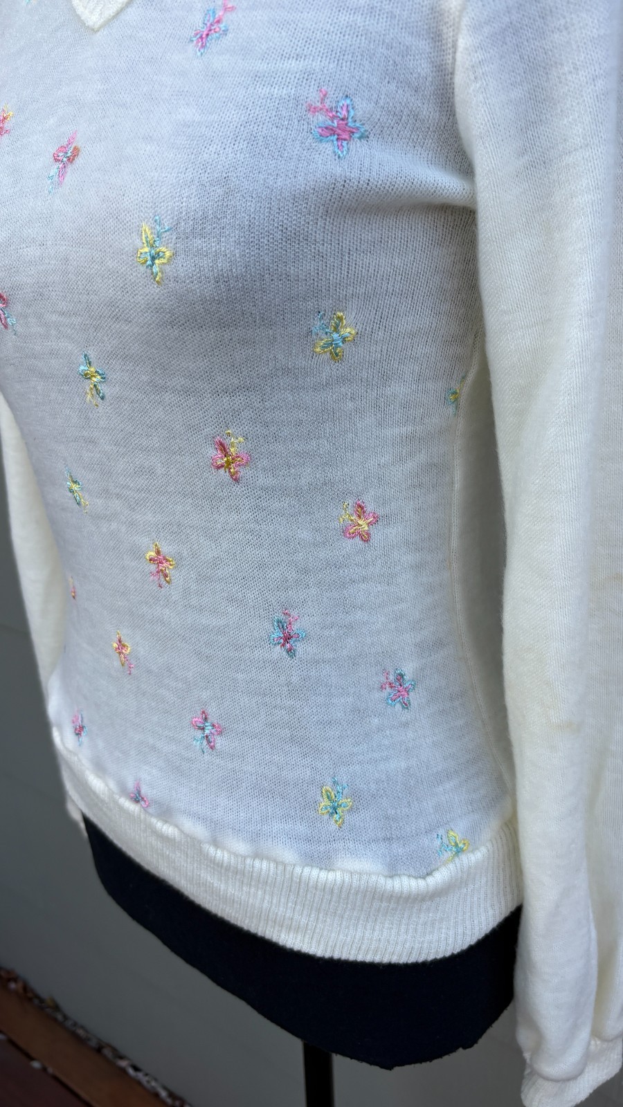 vtg 70s 80s Cottagecore Fairy Kei V-Neck Butterfly Embroidered Acrylic Sweater