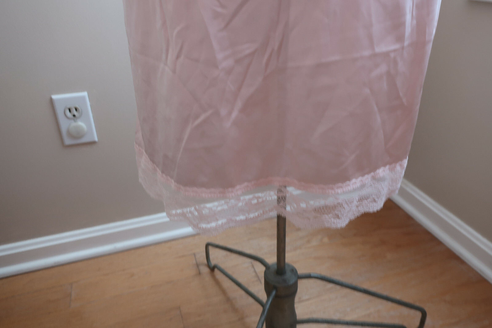 ANGELA Nylon Pink Half Slip, Lace Hem, Side Slit – Style 123 – Size M