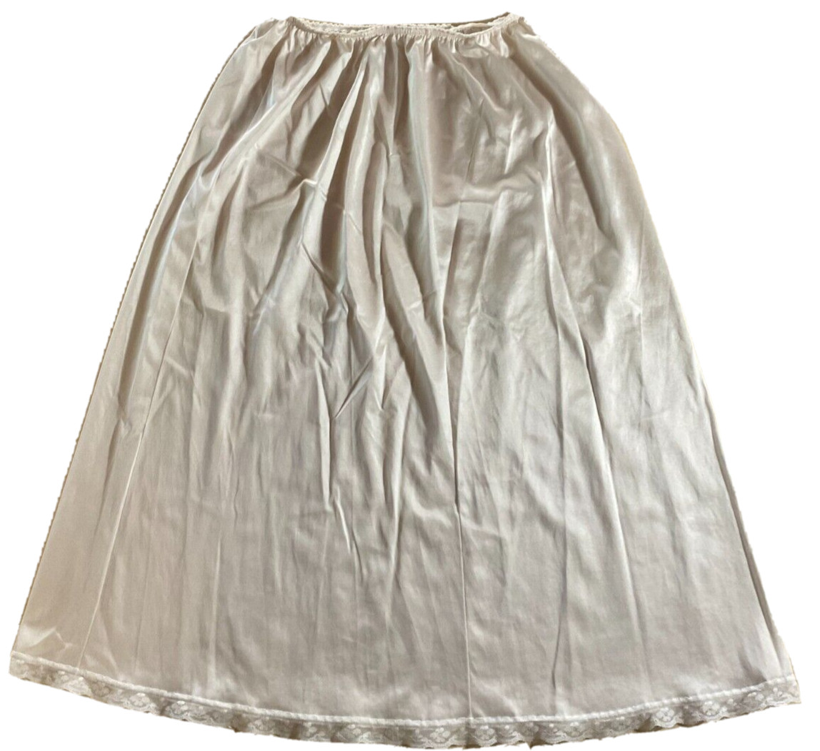 Warners Perfect Measure 29″ White Lace Trim Half Slip-Large Made in USA (C94)