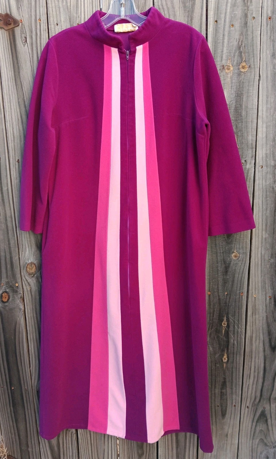 Vtg 70s JC Penney Velour Front Zip Robe 14 Fits L Purple Majenta Pink