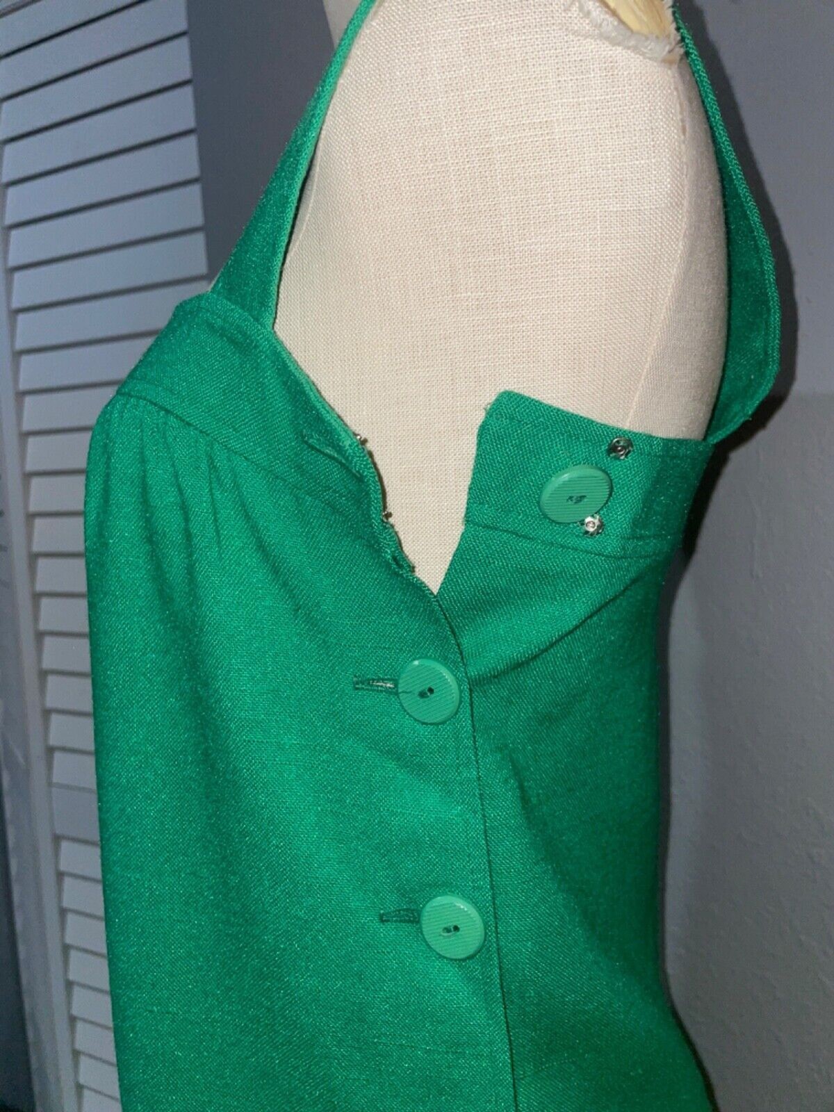 Vintage Women’s Green Sleeveless Dress size 6 Button Up on the Side Square Neck