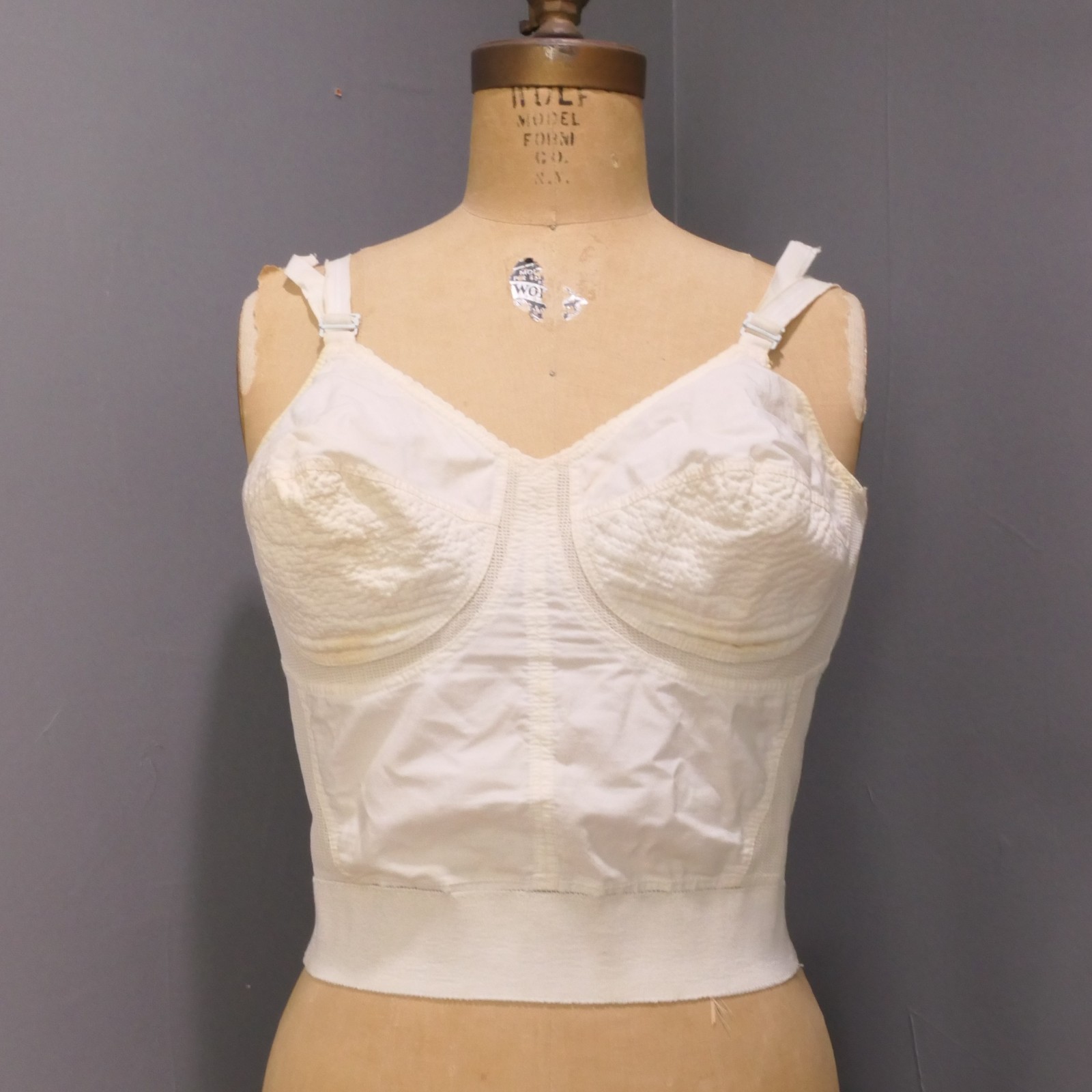 VINTAGE WARNERS LONGLINE BRA 38 39 C – WHITE POINTY