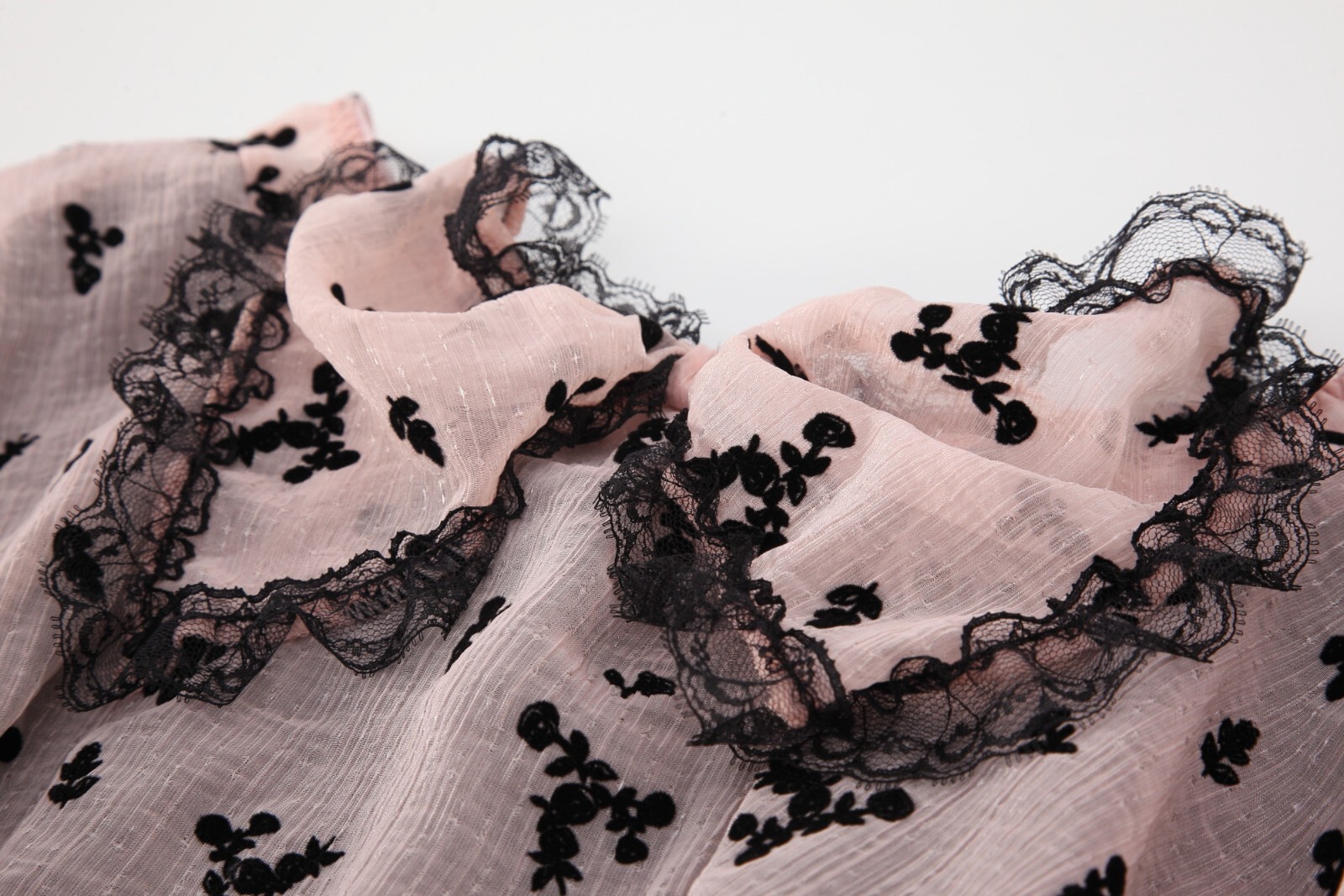Sexy Lingerie Set Maid Lace Dress Bra Mini Skirt Mesh Cute Badydoll Girl Outfits