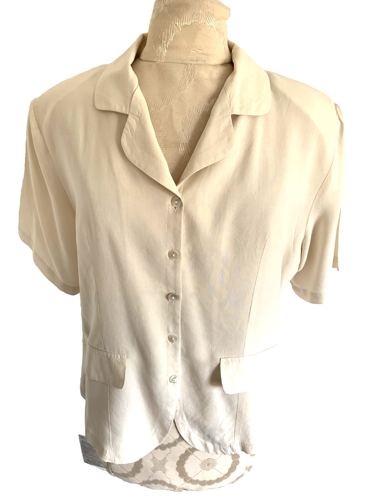 KIM ROGERS Ivory Cream Blouse 100% Silk Short Sleeve Buttons Size Large