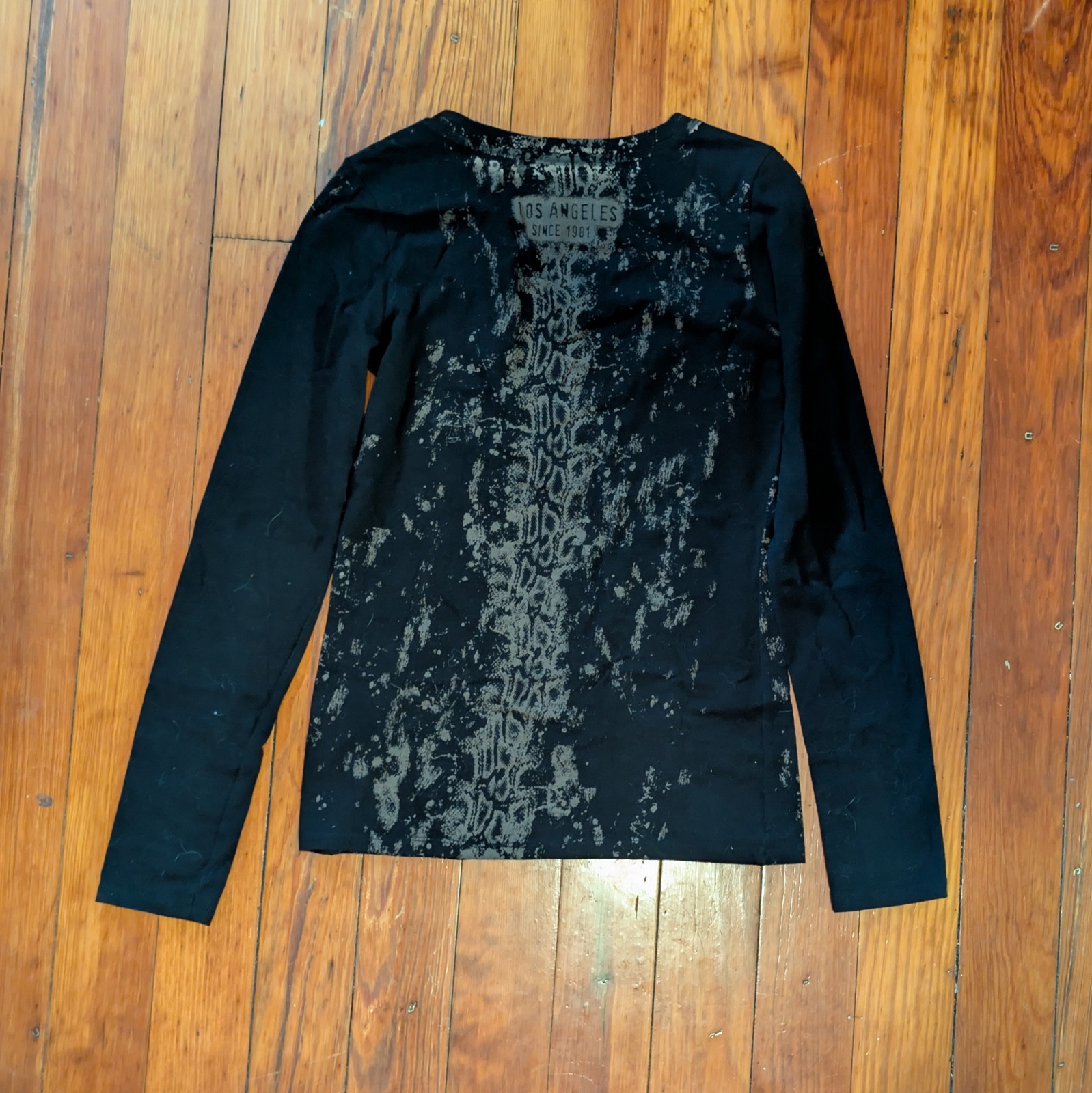 90s-y2k GUESS black rhinestone logo long sleeve crewneck