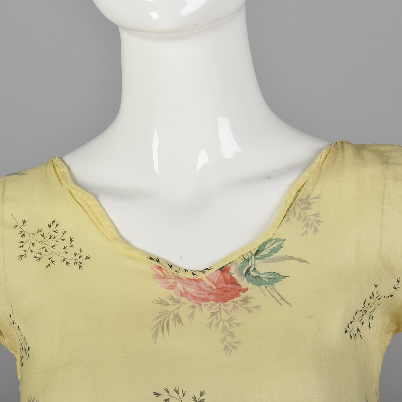 XXS 1930s Dress Sheer Yellow Day Dress Large Rose Print 30s Vintage Day Wear